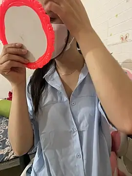 Snapshot of _sury00_ chatting on October 6, 12:22 pm sury00 online show from October 6, 12:22 pm