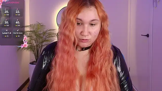 Snapshot of laura_palmerr chatting on September 25, 1:37 am laura palmerr online show from September 25, 1:37 am