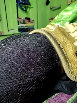 Snapshot of Hot_lali_555 chatting on October 14, 1:08 am Hot lali 555 online show from October 14, 1:08 am