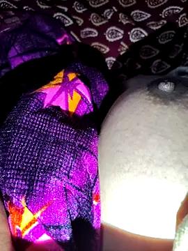 Snapshot of Hot_lali_555 chatting on November 1, 2:37 am Hot lali 555 online show from November 1, 2:37 am