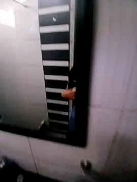 Venuxx online show from December 14, 6:25 pm