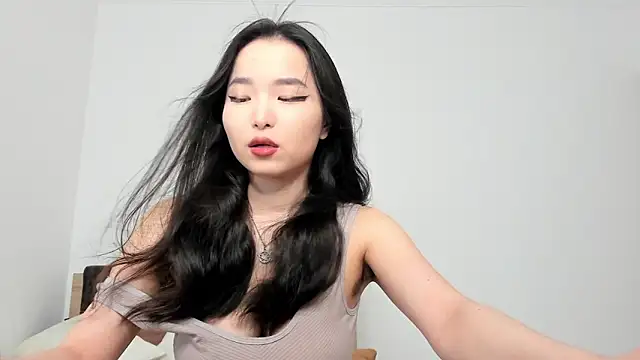 Soyun Mia online show from June 8, 12:06 pm