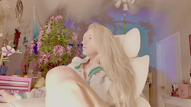 Talulaa online show from March 7, 2:29 am