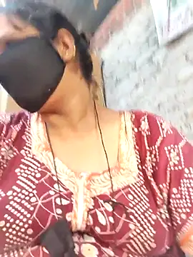 Snapshot of Manvi_tyagi chatting on October 5, 8:08 am Manvi tyagi online show from October 5, 8:08 am