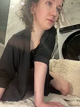 Kitty Kisss online show from February 8, 5:27 pm