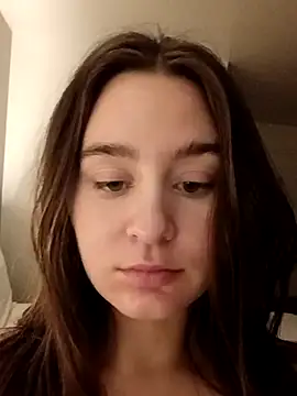 freakylittlebitch69 online show from November 13, 1:43 pm