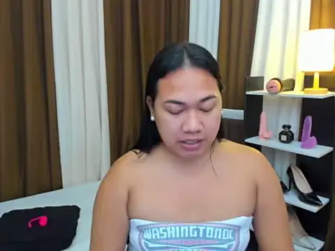 TsUncutKaren online show from October 16, 3:25 pm