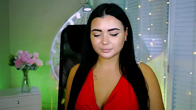 NaomiWilsons online show from November 16, 1:00 pm