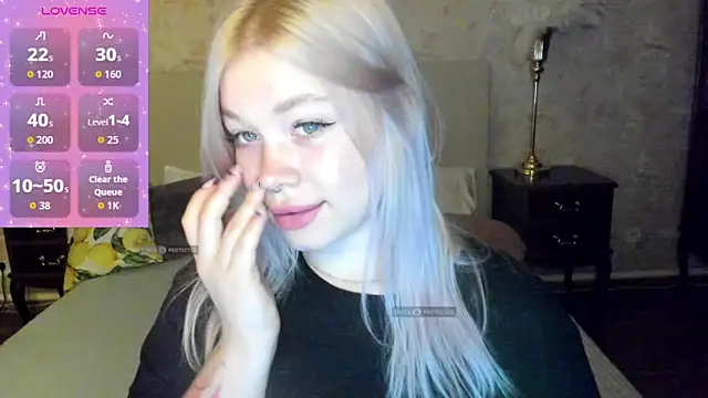 Diana Dream online show from November 12, 8:40 pm