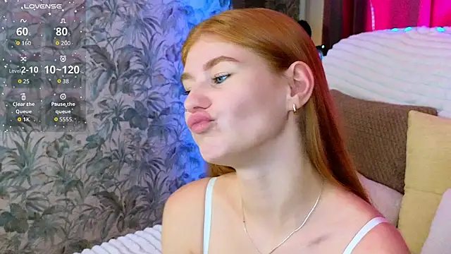 Snapshot of JuliaPowers_ chatting on September 26, 3:59 am JuliaPowers online show from September 26, 3:59 am