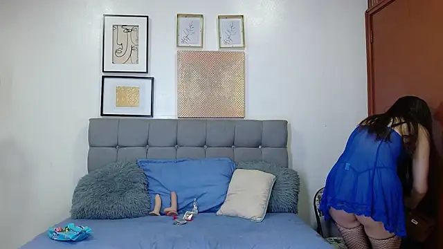  naomi s online show from April 5, 1:32 pm