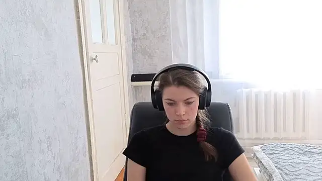 CutieAnny online show from September 27, 6:20 am