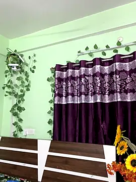 Snapshot of V-Hot-Sweti chatting on September 20, 6:28 pm V-Hot-Sweti online show from September 20, 6:28 pm