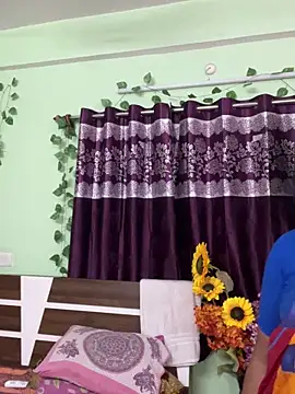 Snapshot of V-Hot-Sweti chatting on September 12, 2:02 pm V-Hot-Sweti online show from September 12, 2:02 pm