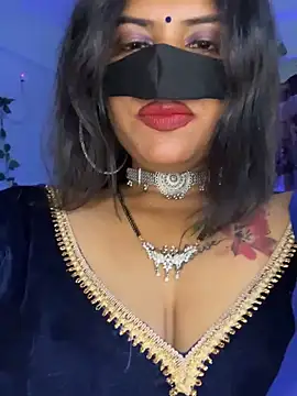 Snapshot of V-Hot-Sweti chatting on September 28, 6:24 pm V-Hot-Sweti online show from September 28, 6:24 pm