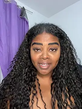 Snapshot of LunaSthena chatting on September 23, 10:30 pm LunaSthena online show from September 23, 10:30 pm