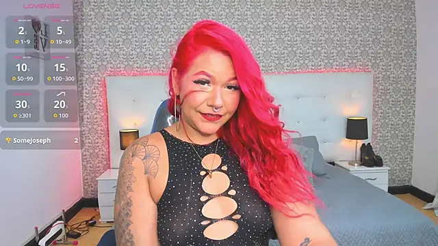 Snapshot of Manu_silver_ chatting on October 8, 7:40 pm Manu silver online show from October 8, 7:40 pm