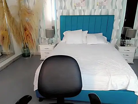 Snapshot of samantha_bliss chatting on October 16, 7:16 pm samantha bliss online show from October 16, 7:16 pm