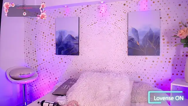 Emily Vaughan online show from January 19, 3:25 am