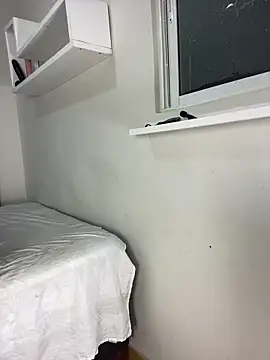 cloeX c online show from April 19, 3:06 am