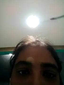 Snapshot of Pari_queen_44 chatting on September 23, 7:17 am Pari queen 44 online show from September 23, 7:17 am