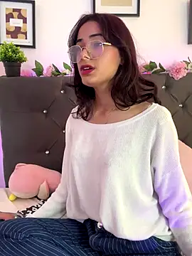 Im Lyan online show from November 16, 4:40 pm