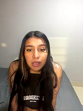 Snapshot of _Chloe_Smith chatting on September 17, 5:05 am Chloe Smith online show from September 17, 5:05 am