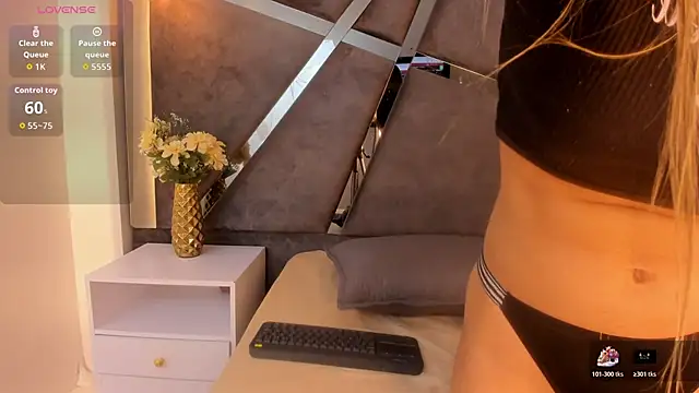 miia reeves  online show from November 24, 12:40 pm