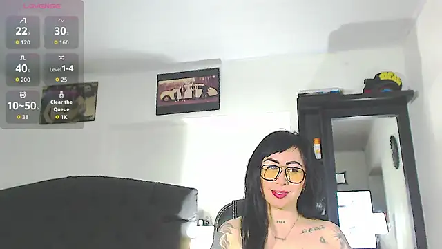 Vicky hotmilf online show from December 16, 11:16 am