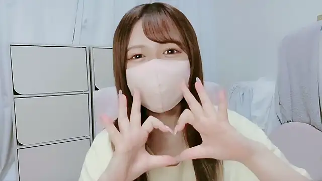 Snapshot of Hanachan_Gcup_ chatting on September 19, 3:33 pm Hanachan Gcup online show from September 19, 3:33 pm