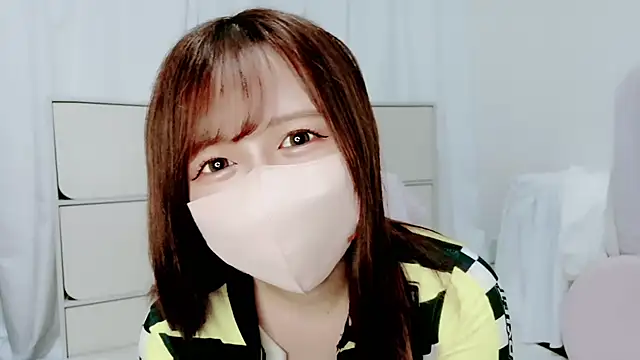 Snapshot of Hanachan_Gcup_ chatting on October 4, 1:44 am Hanachan Gcup online show from October 4, 1:44 am