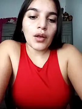 Snapshot of chloe_90 chatting on September 9, 11:37 pm chloe 90 online show from September 9, 11:37 pm