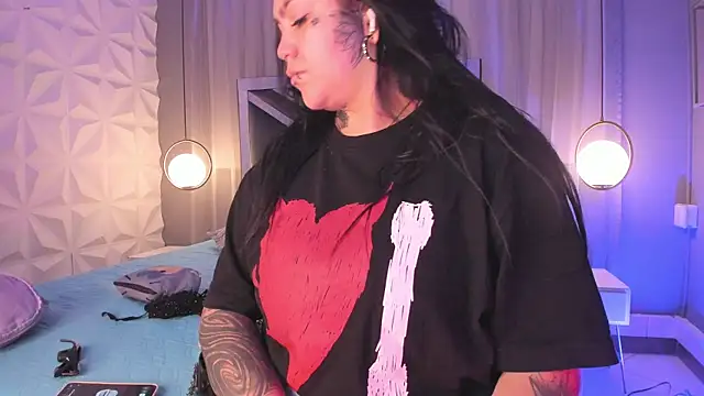 MAGIC TESSA online show from November 17, 6:41 pm