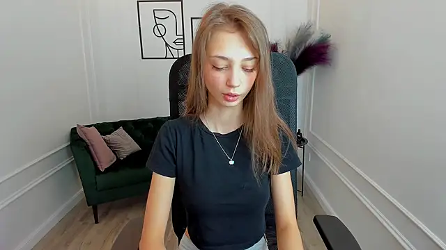 EmilyGraydis online show from October 9, 5:22 am