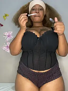 JuicyMellow21 online show from March 13, 1:18 am