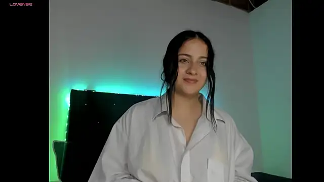 Mollykarterr online show from October 22, 4:28 am