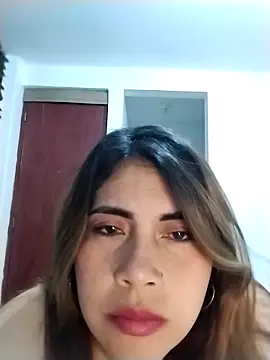 Snapshot of Camila_latina_0 chatting on September 22, 4:11 am Camila latina 0 online show from September 22, 4:11 am