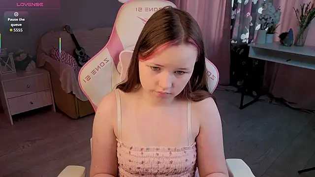 Sweetie Hope online show from October 4, 7:36 am