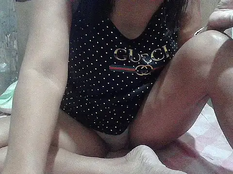 hotmama 063 online show from January 11, 10:04 pm