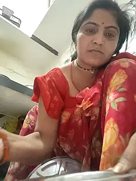 LUCKY cut online show from April 11, 1:48 pm