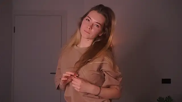 MarlinVarian online show from September 20, 5:55 pm