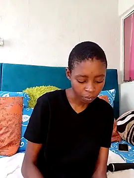 SweetSlenderChoc online show from April 14, 12:27 pm