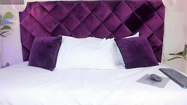 VanessaLogan online show from October 25, 11:22 pm