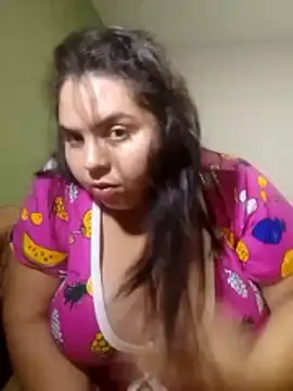 Katherine25 online show from April 2, 12:30 am