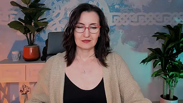 UnaTerra online show from November 24, 9:11 am