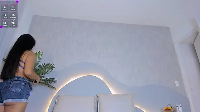 CannelaSmith online show from April 13, 11:33 am