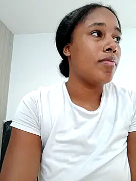 MoniqueMulberry online show from September 29, 8:03 pm