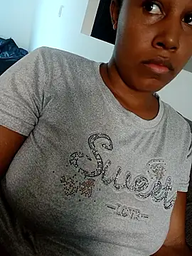 MoniqueMulberry online show from December 1, 8:22 pm