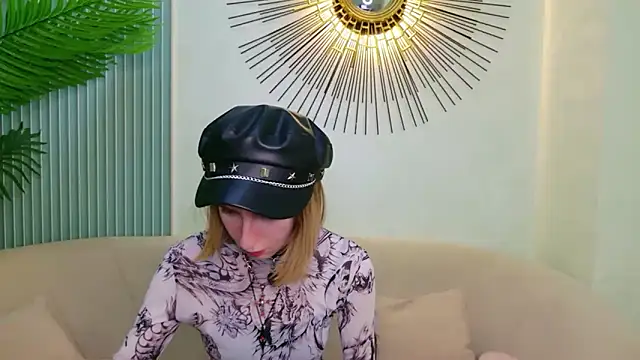 Beverly Gomes online show from February 17, 8:19 pm