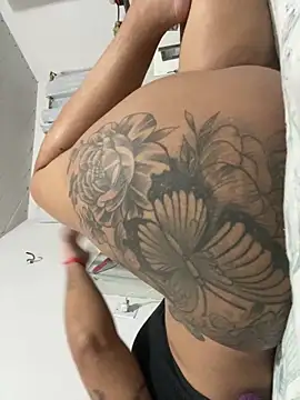 danilyns online show from March 27, 11:05 pm